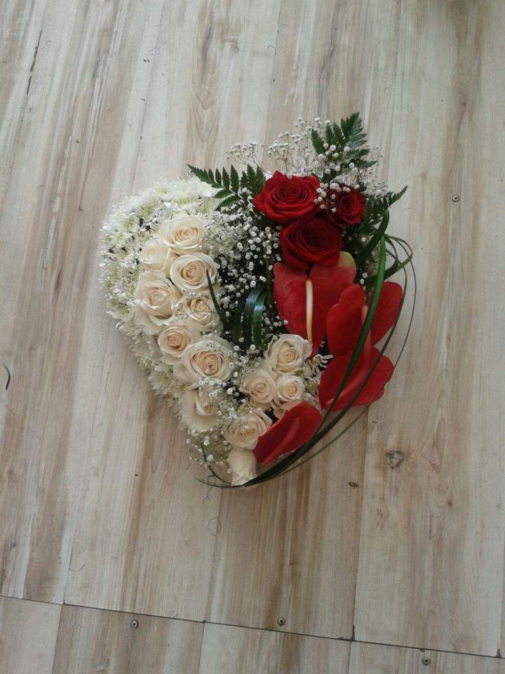 Composition florale de deuil Martinique